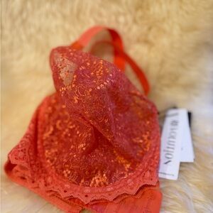 Elegant Lace bra in Coral